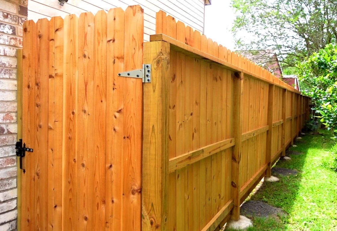 Professional fence installation in Whittier, CA