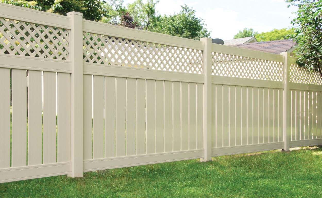 Durable vinyl and PVC fencing in Whittier, CA