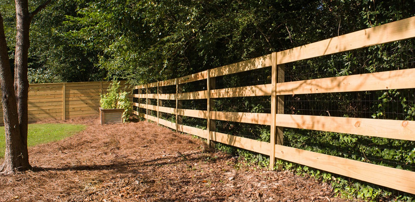 Fence repair and replacement services in Whittier, CA